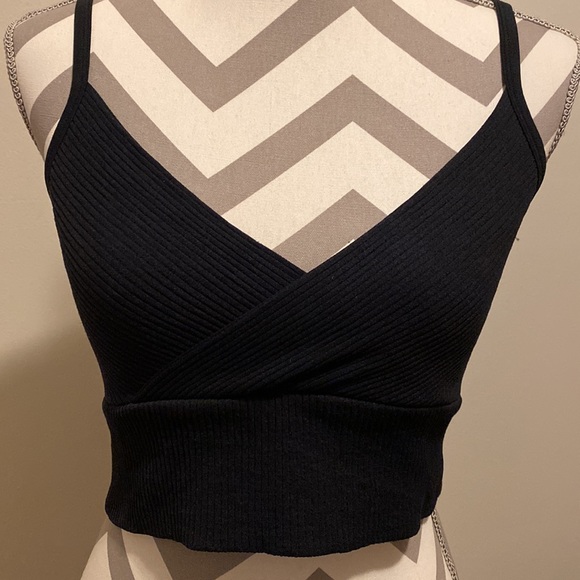 Crop Tank Bundle - Picture 2 of 6